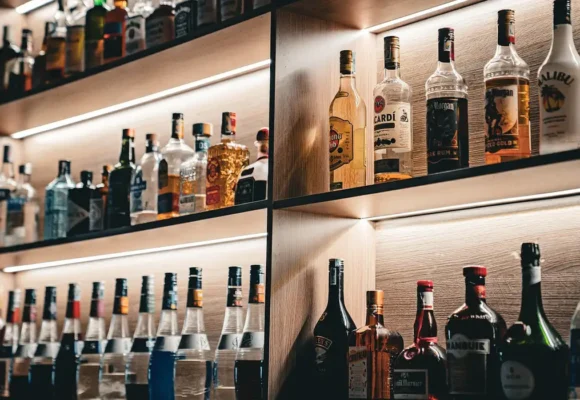 Lula sanciona aumento de pena por venda de bebida alcoólica a menores