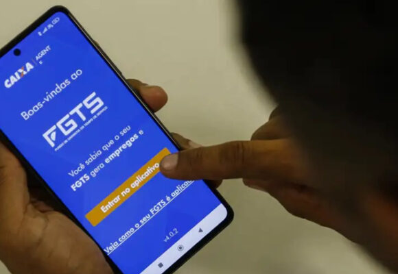 Conselho limita valor e parcelas da antecipação do saque-aniversário do FGTS