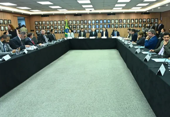 Governo cria comitê para enfrentar crise do metanol