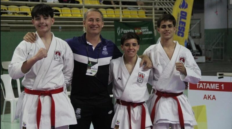 Karatê de Tubarão é destaque na etapa estadual da Olesc