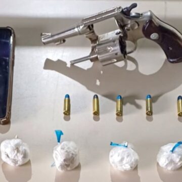 Homem é preso por tráfico de drogas e posse ilegal de arma em Tubarão