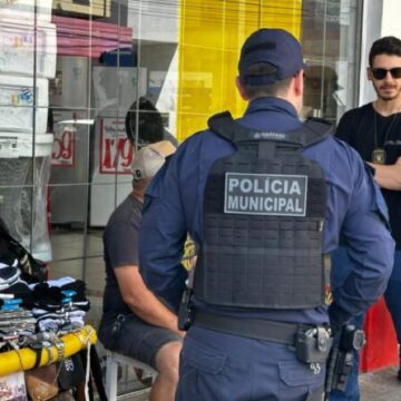 Fiscalização de vendedores ambulantes é intensificada em Tubarão com foco no período de Natal