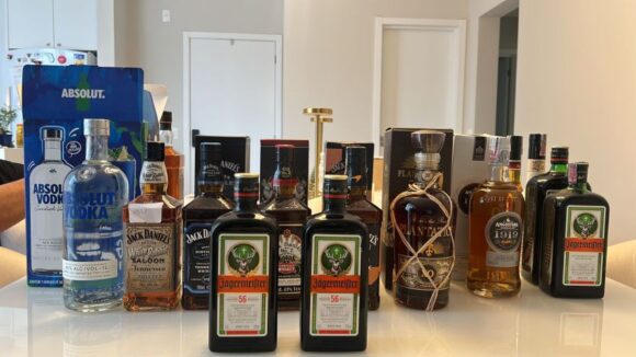 Polícia apura esquema nacional de bebidas falsificadas operado a partir de SC