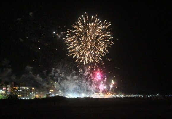 Réveillon Laguna 350 anos terá fogos em três praias e estrutura ampliada