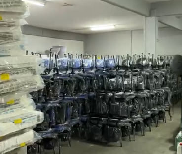 Tubarão recebe mais de 800 itens de mobiliário para fortalecer rede de ensino