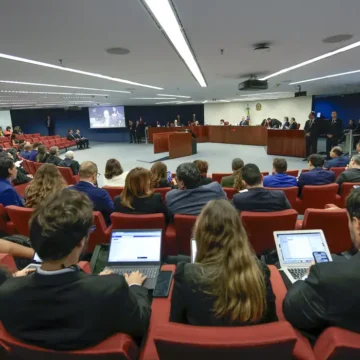 Moraes nega incluir ministro Fux em julgamento do núcleo 2