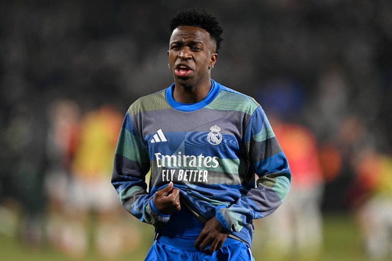 Vini Jr é alvo de ataques racistas antes de partida na Espanha