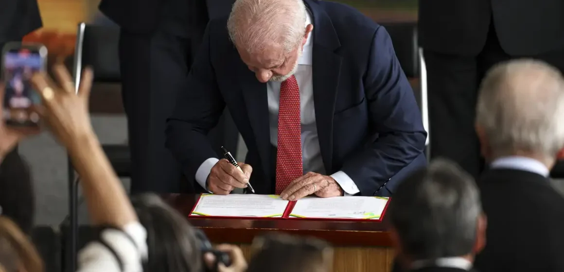 Lula veta integralmente o PL da Dosimetria