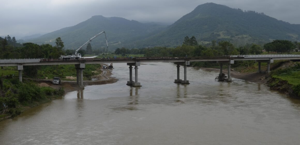 Ponte da Guarda será inaugurada oficialmente nesta quinta-feira em Tubarão Ponte da Guarda será inaugurada oficialmente nesta quinta-feira em Tubarão