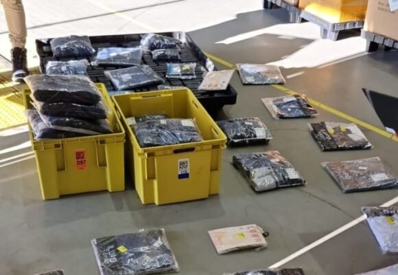 Operação Tecelão: Polícia Civil desarticula esquema interestadual de falsificação de roupas