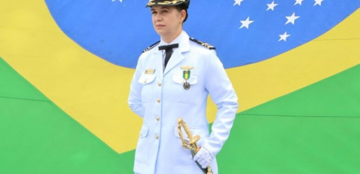 Laguna tem primeira mulher no comando da Capitania dos Portos após mais de um século Laguna tem primeira mulher no comando da Capitania dos Portos após mais de um século