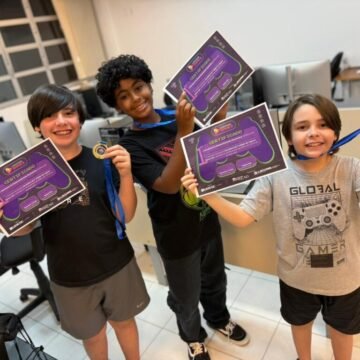 Jovens desenvolvem jogos com tema “Laguna 350 anos” em edição do Laguna Game Jam