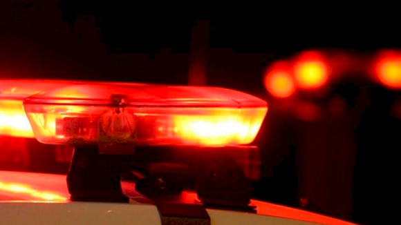Colisão traseira entre motos deixa dois jovens mortos no bairro Revoredo