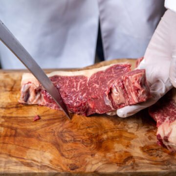 Pesquisa do Procon revela variação de até 159% no preço das carnes em Tubarão