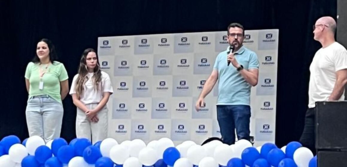 Mais de 700 professores participam de treinamento da Lei Lucas em Tubarão Mais de 700 professores participam de treinamento da Lei Lucas em Tubarão