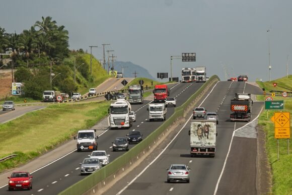 BR-101 Sul registra 950 mil veículos no Carnaval, aponta concessionária