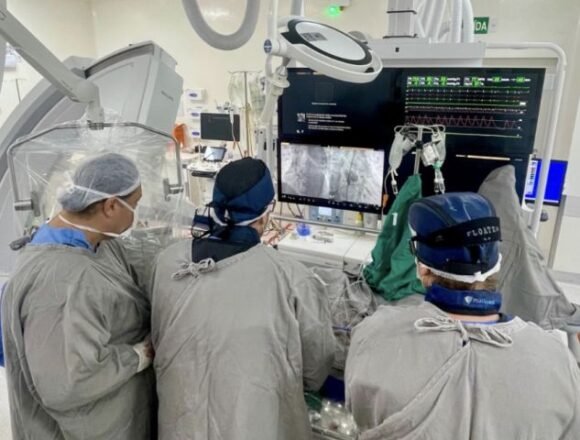 HNSC realiza técnica moderna para troca de válvula do coração, em Tubarão