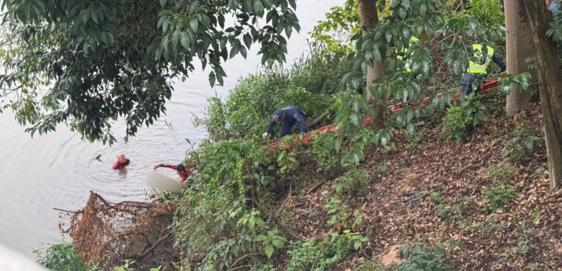Pedestres avistam cadáver no rio e acionam o socorro em Tubarão