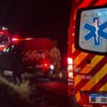 Carro cai em barranco de 30 metros e deixa duas mulheres feridas em Lauro Müller