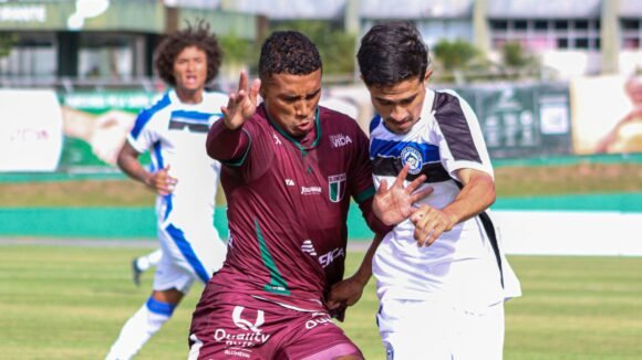 Atlético Tubarão segura empate na estreia da Série B em Blumenau