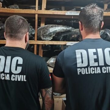 Empresário é preso após peças de 18 carros roubados serem encontradas em comércio de Tubarão