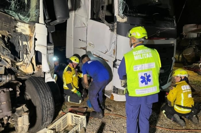 Jovem morre em acidente de trabalho enquanto fazia manutenção de caminhão em Tubarão