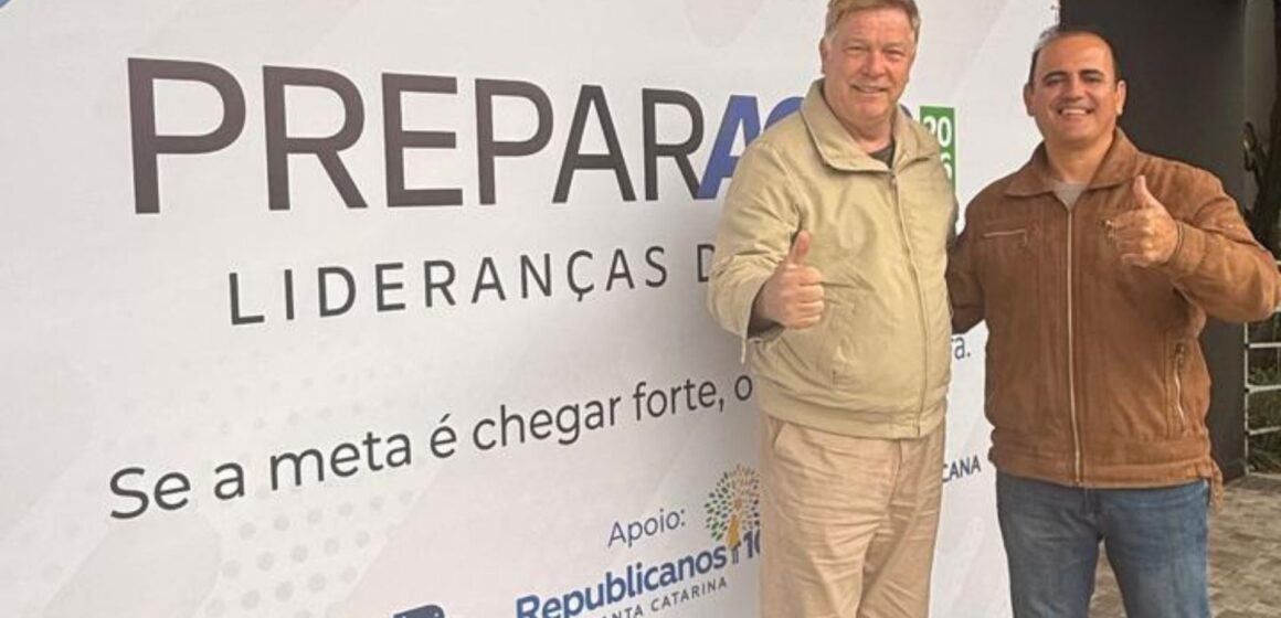 Expedito Michels participa de imersão política e projeta eleições de 2026 em Florianópolis Expedito Michels participa de imersão política e projeta eleições de 2026 em Florianópolis