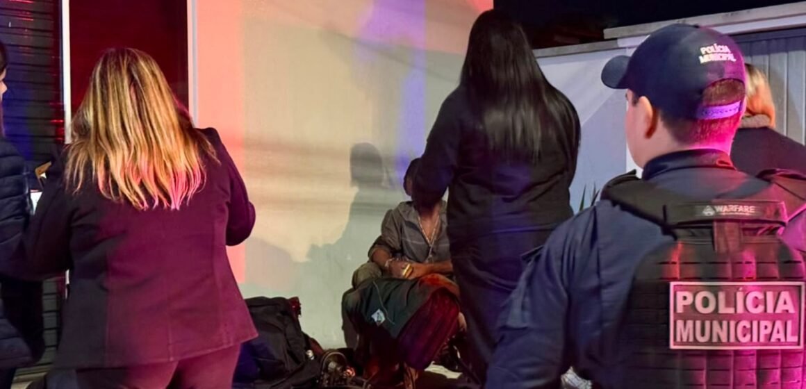 Tubarão intensifica abordagens a pessoas em situação de rua durante onda de frio Tubarão intensifica abordagens a pessoas em situação de rua durante onda de frio