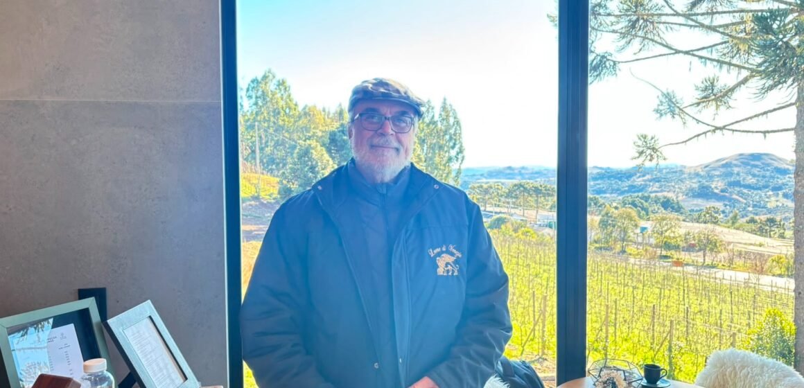 De Caxias do Sul à Serra Catarinense: engenheiro passa 32 anos esperando para realizar o sonho de produzir vinho na família De Caxias do Sul à Serra Catarinense: engenheiro passa 32 anos esperando para realizar o sonho de produzir vinho na família