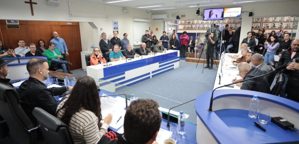 Audiência pública debate desassoreamento do Canal da Barra do Camacho e aponta medidas urgentes Audiência pública debate desassoreamento do Canal da Barra do Camacho e aponta medidas urgentes