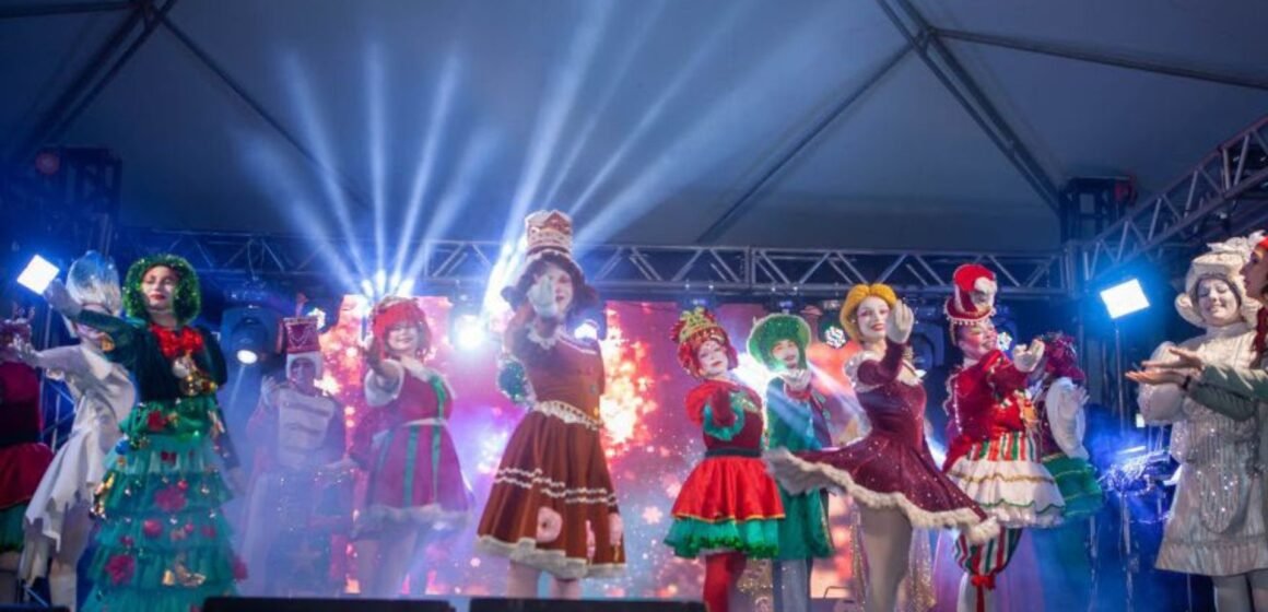 Natal de Tubarão abre inscrições para artistas e produtores culturais participarem da programação Natal de Tubarão abre inscrições para artistas e produtores culturais participarem da programação