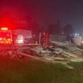 Motorista de 78 anos morre após carreta tombar na BR-101 em Tubarão