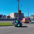 Colisão entre dois carros no trevo da Praia do Gi deixa dois feridos em Laguna