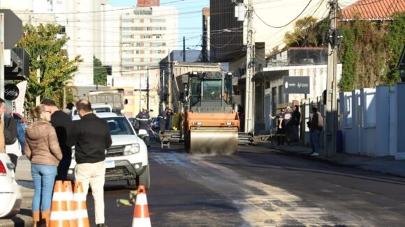 Operação Tapete Preto prevê investimento de R$ 6 milhões para revitalizar e pavimentar ruas de Tubarão