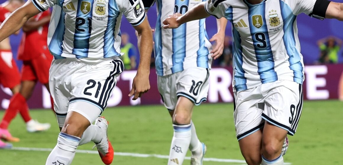 Argentina elimina Suíça na prorrogação e enfrenta Inglaterra na semifinal da Copa